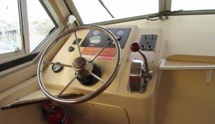 Connoisseur - Teal - 8 Berth Inland Cruiser