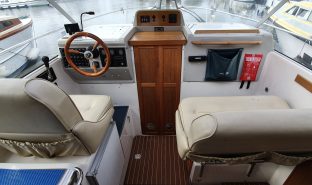 Nimbus 27 Coupe - Glenfarne Lady - 3 Berth Motor Boat