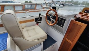 Nimbus 27 Coupe - Glenfarne Lady - 3 Berth Motor Boat