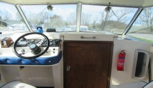 Fairline Mirage - Wrong Side of the River - 5 Berth Motor Boat