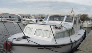 Broom Skipper - Breydon Skipper - 4 Berth Inland Cruiser