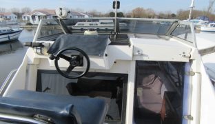 Morning Swan - 5 Berth Motor Boat