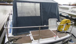 Ocean 30 - Kay Em - 5 Berth Inland Cruiser