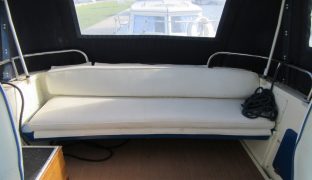 Fairline Mirage - Wrong Side of the River - 5 Berth Motor Boat
