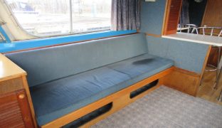 Alphacraft 32 - Moonlight - 4 Berth Inland Cruiser