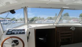 Alphacraft 35 - Sunray - 7 Berth Inland Cruiser