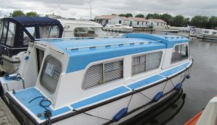 Hampton - Kingfisher Blue - 4 Berth Inland Cruiser