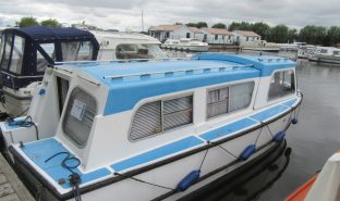 Hampton - Kingfisher Blue - 4 Berth Inland Cruiser