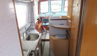 Hampton - Kingfisher Blue - 4 Berth Inland Cruiser