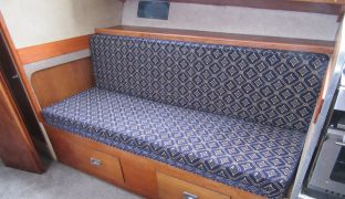 Ocean 30 - Kay Em - 5 Berth Inland Cruiser