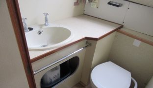 Powles 42 - Brud - 6 Berth Inland Cruiser