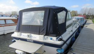 Fairline Mirage - Wrong Side of the River - 5 Berth Motor Boat