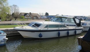 Fairline Mirage - Wrong Side of the River - 5 Berth Motor Boat