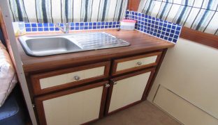 Broom Skipper - Breydon Skipper - 4 Berth Inland Cruiser