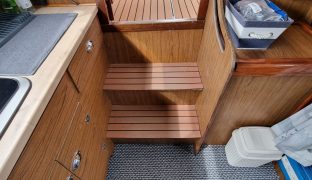 Aquafibre 32 - Jay - 5 Berth Inland Cruiser