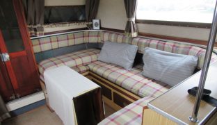 Powles 42 - Brud - 6 Berth Inland Cruiser