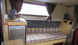 Powles 42 - Brud - 6 Berth Inland Cruiser