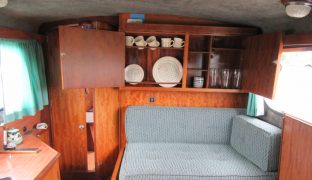 Freeman 22 - Adrianne - 4 Berth Inland Cruiser