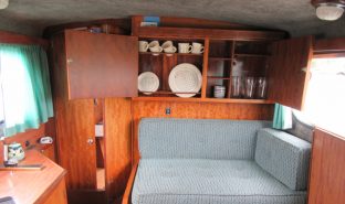 Freeman 22 - Adrianne - 4 Berth Inland Cruiser