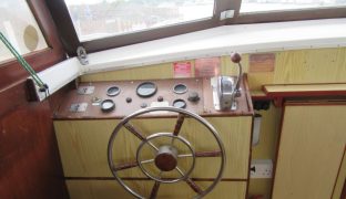 Powles 42 - Brud - 6 Berth Inland Cruiser