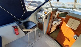 Bounty 27 - Glittering Waters - 2 Berth Inland Cruiser