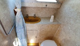 Bounty 27 - Glittering Waters - 2 Berth Inland Cruiser