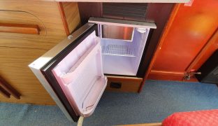 Hampton - Gentle Lady - 4 Berth Inland Cruiser