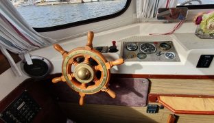 Hampton - Gentle Lady - 4 Berth Inland Cruiser