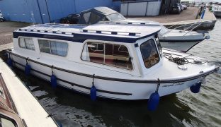 Hampton - Gentle Lady - 4 Berth Inland Cruiser