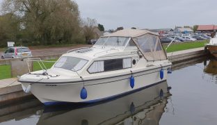 Shetland 4+2 - Mandalay - 4 Berth Inland Cruiser