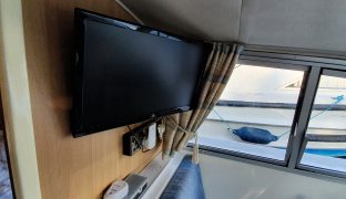 Alphacraft 42 - Broadsway - 8 Berth Inland Cruiser