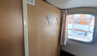 Alphacraft 42 - Broadsway - 8 Berth Inland Cruiser