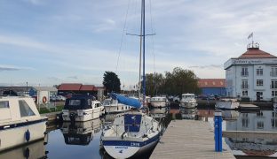 Pegasus 700 - Peggy Two - 5 Berth Sailing Boat