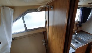 Bounty 27 - Red Princess  - 4 Berth Inland Cruiser