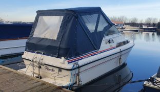 Fairline Weekender - Piccolo - 2 Berth Motor Boat