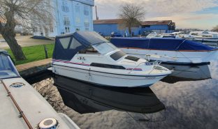 Fairline Weekender - Piccolo - 2 Berth Motor Boat