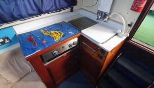 Fairline Weekender - Piccolo - 2 Berth Motor Boat