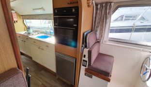 Alphacraft 34 - Swordfish - 4 Berth Inland Cruiser