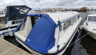 Alphacraft 34 - Swordfish - 4 Berth Inland Cruiser