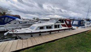 Freeman 24 - Arctic Mist - 4 Berth Inland Cruiser