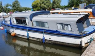 Bourne 35 - More Folly - 6 Berth Broads Cruiser