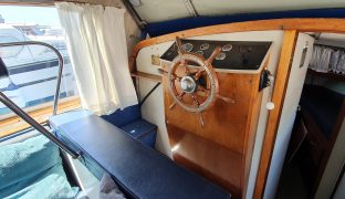 Bourne 35 - More Folly - 6 Berth Broads Cruiser