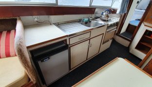 Eastwood 24 - Tokouru - 2 Berth Inland Cruiser