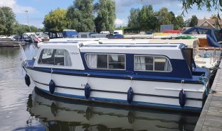 Hampton Safari - Little Gem - 4 Berth Inland Cruiser