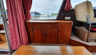 Freeman 33 - Hi Wave  - 6 Berth Motorboat