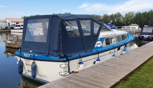 Alphacraft 31 - Lydia C - 4 Berth Inland Cruiser