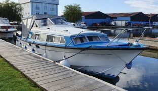 Alphacraft 31 - Lydia C - 4 Berth Inland Cruiser