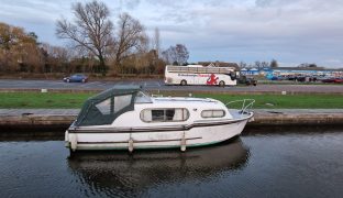 Freeman 22 - Tyzer - 4 Berth Motor Cruiser
