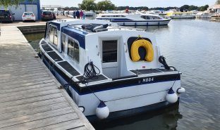Hampton Safari - Xena - 4 Berth Inland Cruiser