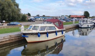 Viking 20 - Dreamcatcher - 4 Berth Inland Cruiser